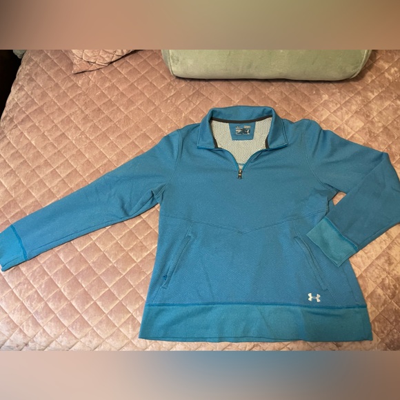 Under Armour Tops - Under Armor semi-fitted sweatshirt top, blue, XL